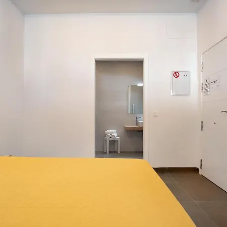 Apartamento Virgen De La Luz 3 *
